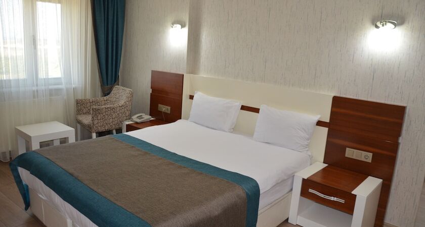 Grand Ahos Hotel & Spa