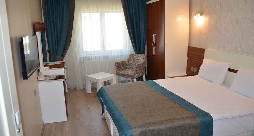 Grand Ahos Hotel & Spa
