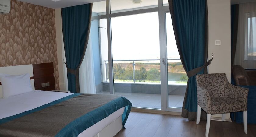 Grand Ahos Hotel & Spa