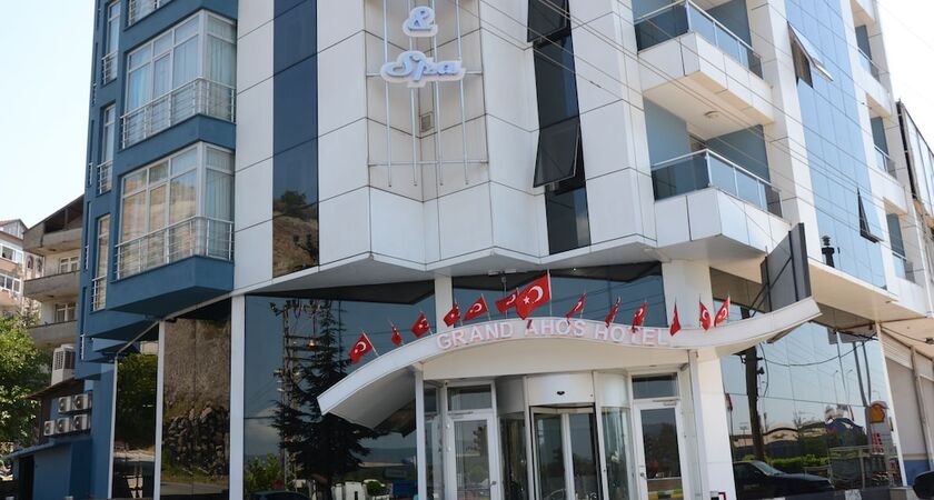 Grand Ahos Hotel & Spa