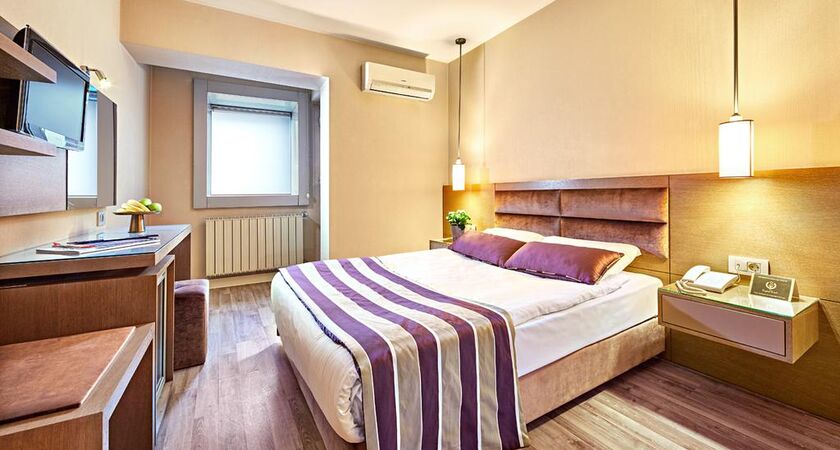 HOTEL ZEYBEK