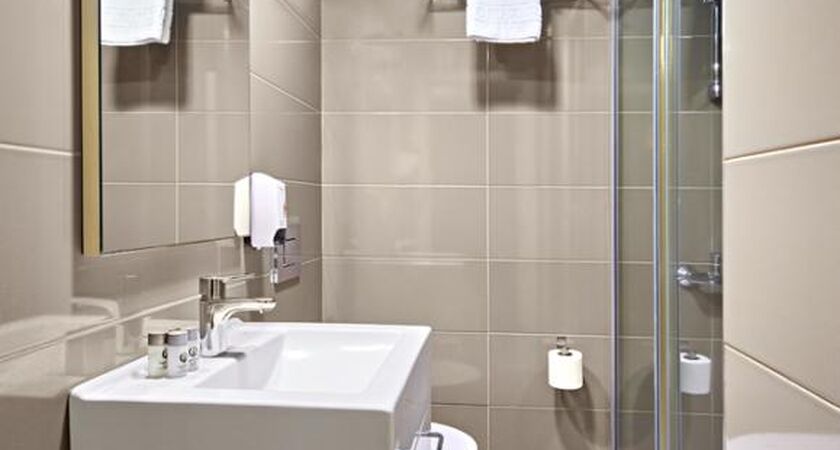 HOTEL ZEYBEK