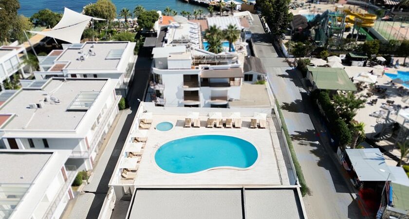 Salinas Beach Hotel
