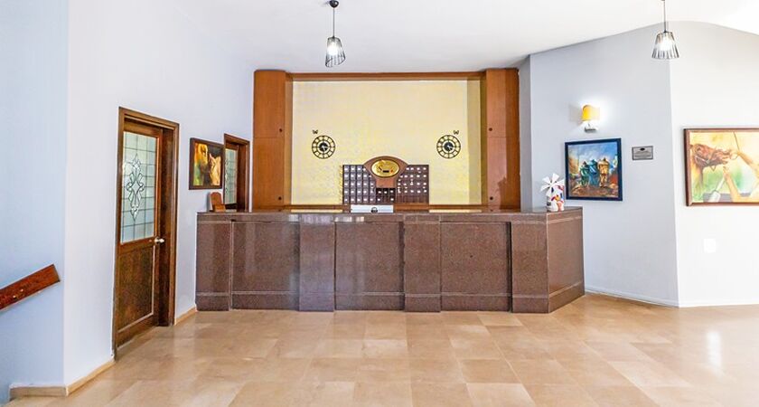 Salinas Beach Hotel