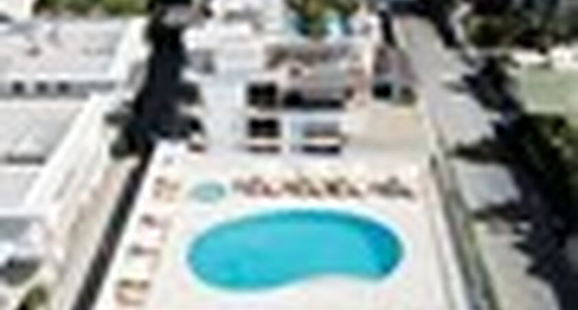 Salinas Beach Hotel