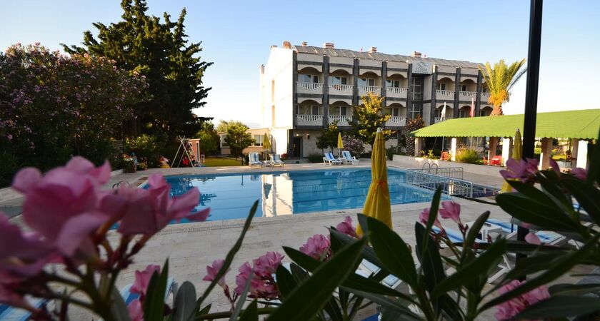 Cunda Basel Hotel