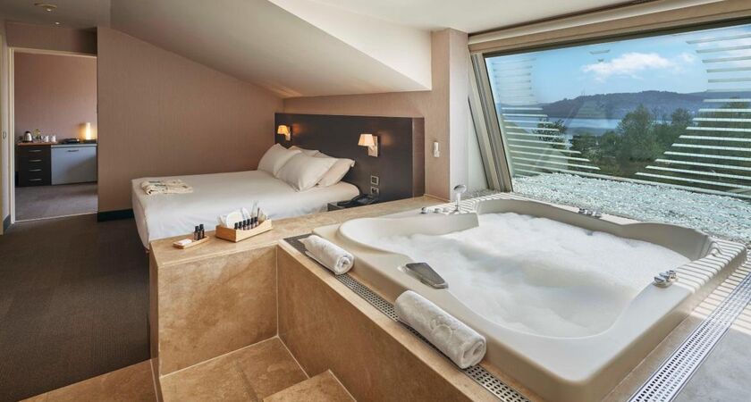 Richmond Nua Wellness Spa