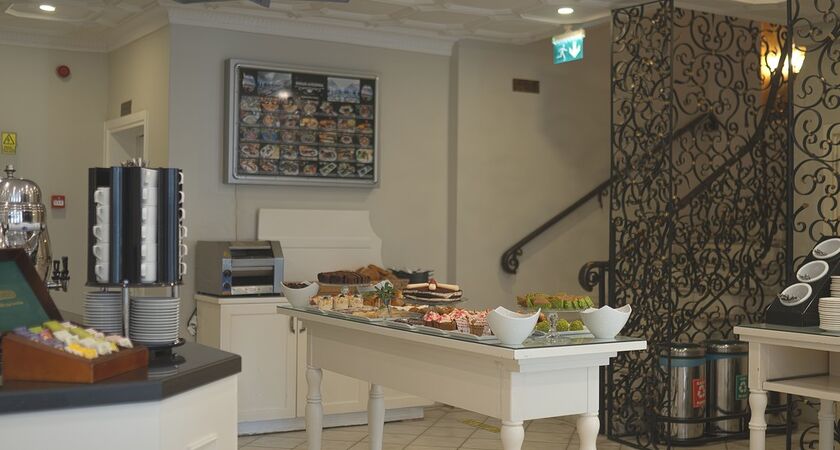 Avicenna Hotel