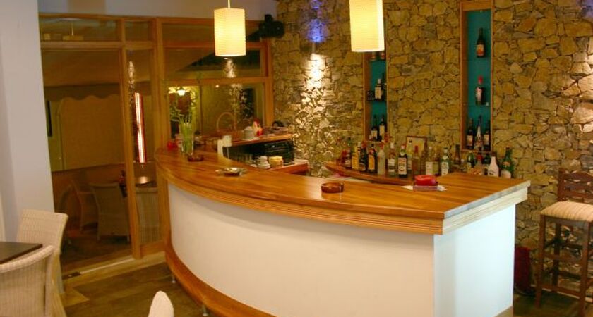 Virginia Hotel Samos