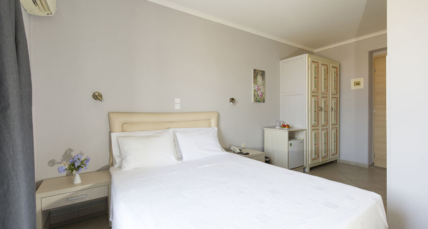 Virginia Hotel Samos