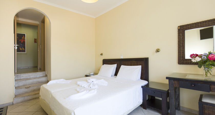 Virginia Hotel Samos