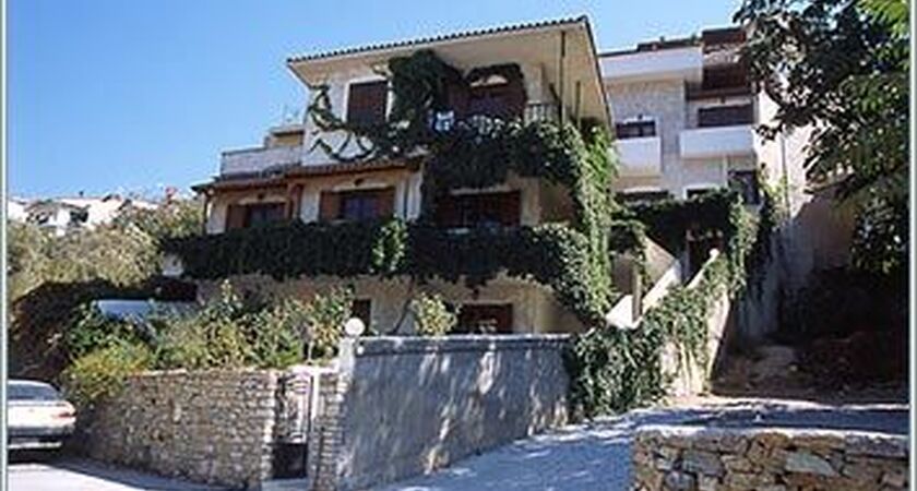 Virginia Hotel Samos