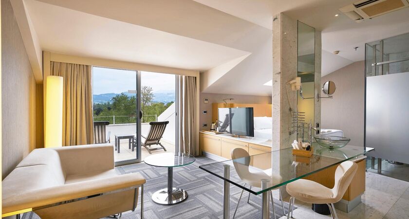 Richmond Nua Wellness Spa