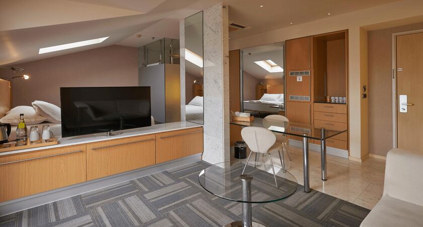 Richmond Nua Wellness Spa
