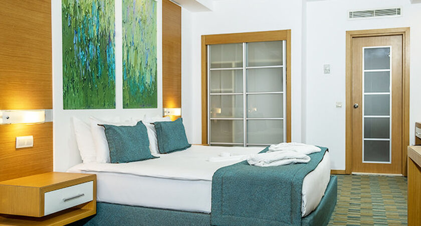 Ladonia Hotels Adakule