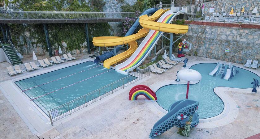 Ladonia Hotels Adakule