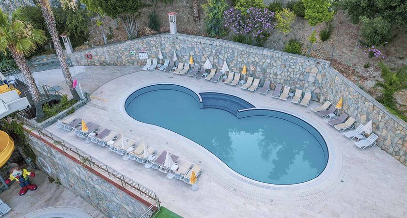 Ladonia Hotels Adakule