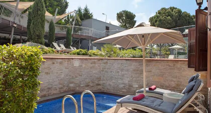 DoubleTree By Hilton Kuşadası