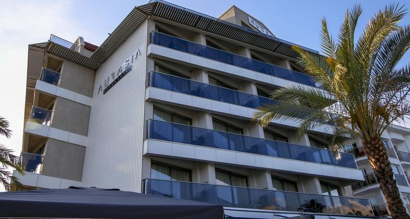 Aurasia Beah Hotel