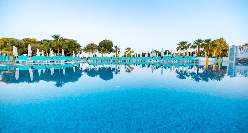 Ramada Resort  By Wyndam Kuşadası& Golf