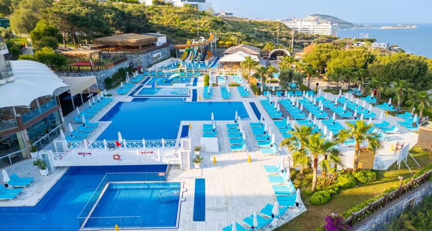 Ramada Resort  By Wyndam Kuşadası& Golf