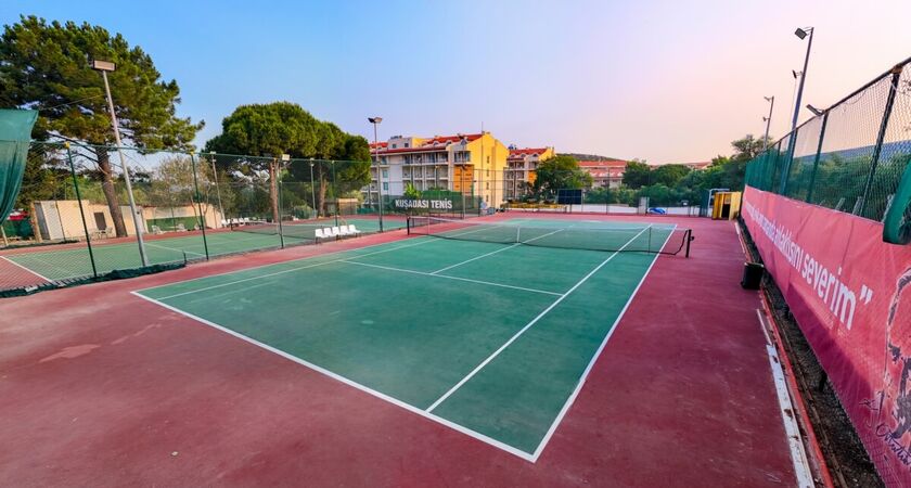 Ramada Resort  By Wyndam Kuşadası& Golf