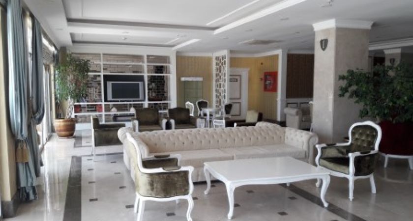 Sl La Perla Hotel