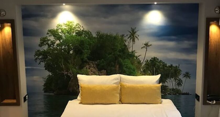 Double Bond Hotel Spa
