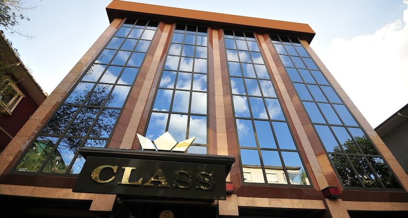Class Hotel