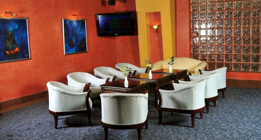 Class Hotel
