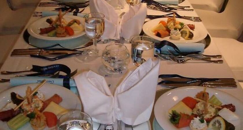 Class Hotel