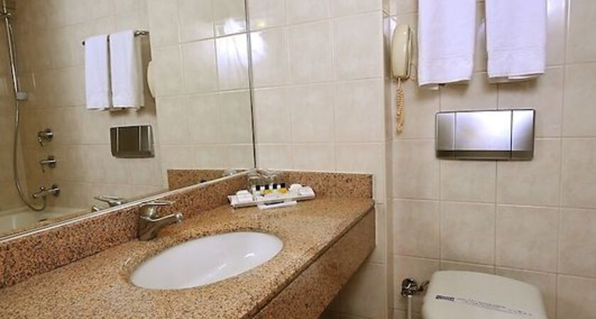 Class Hotel