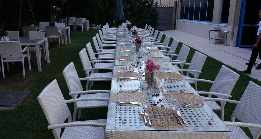 Dafne Hotel