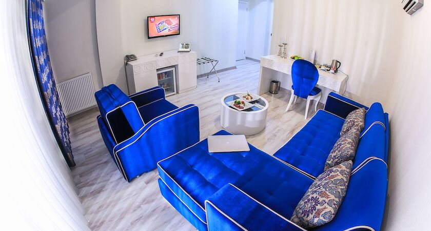 Demonti Otel