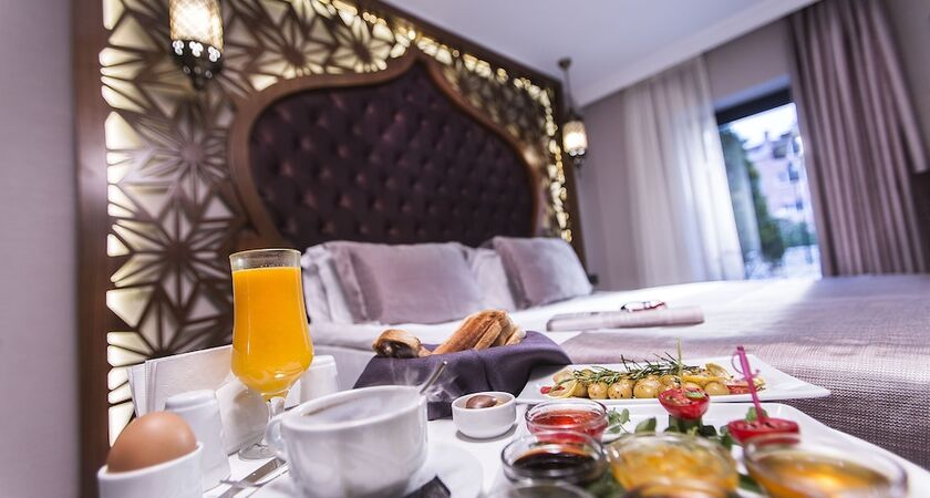 Demonti Otel