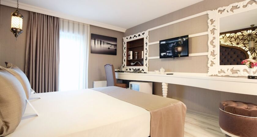 Demonti Otel