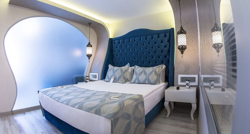 Demonti Otel
