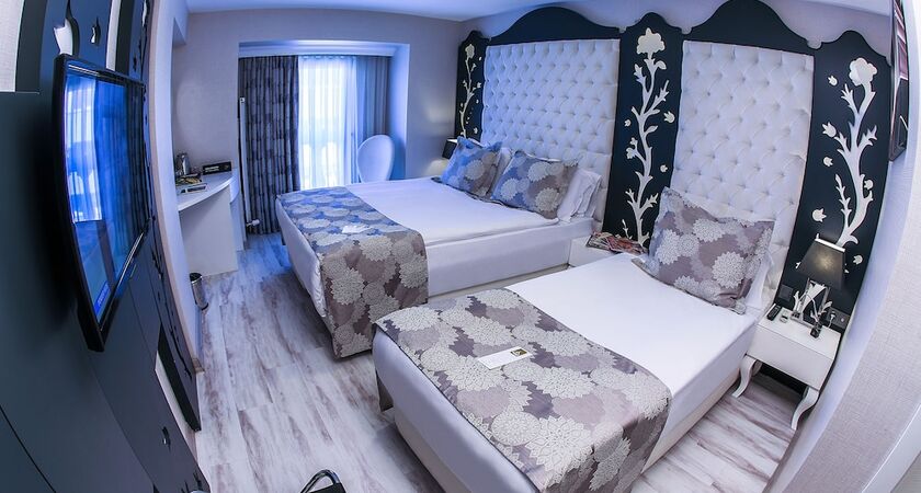 Demonti Otel