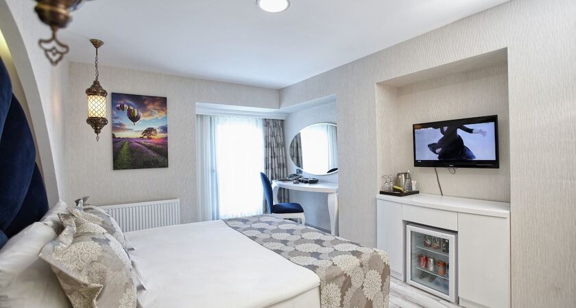 Demonti Otel