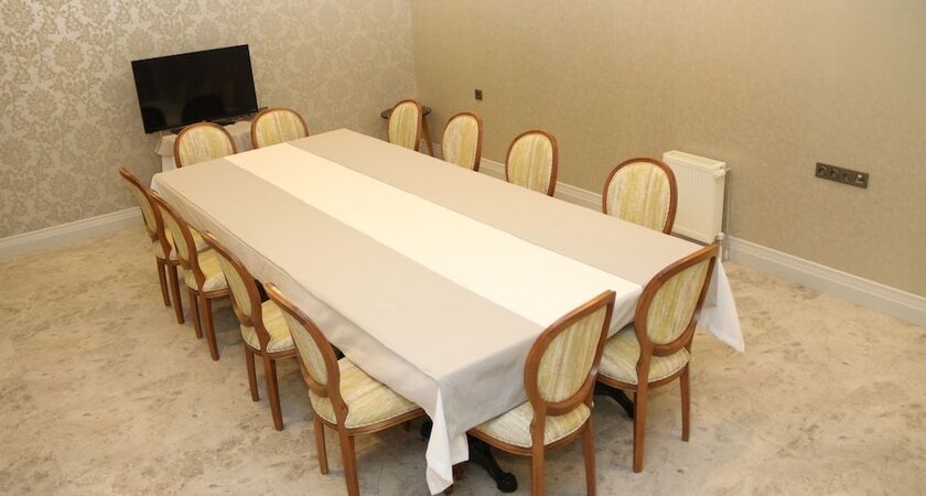 Enerji Hotel