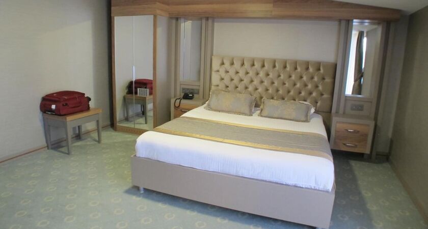 Enerji Hotel