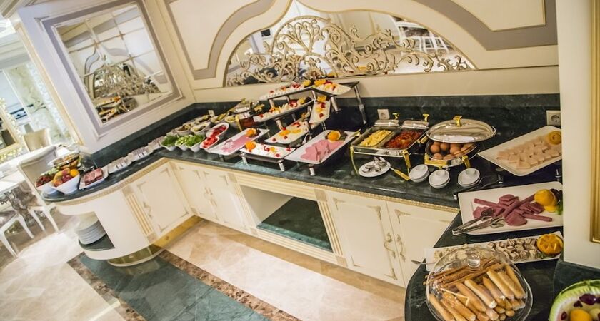 Cassiel Hotel