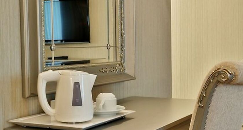 Cassiel Hotel