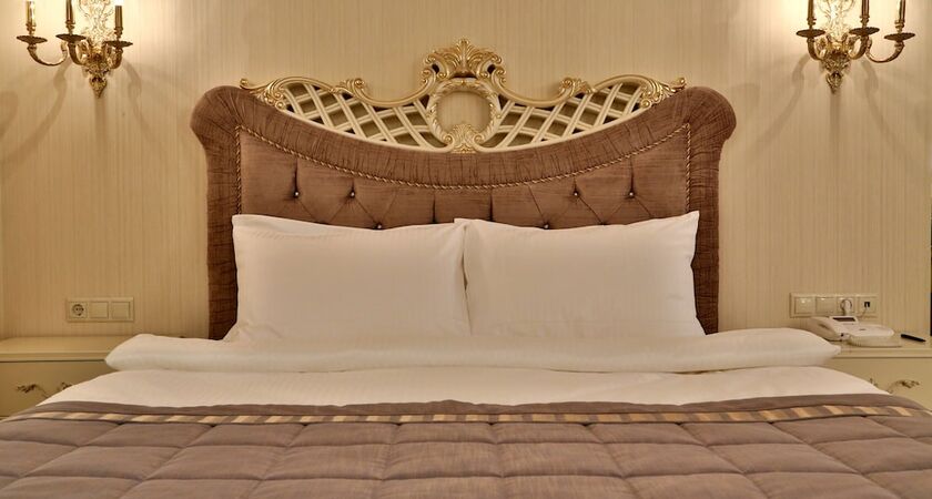 Cassiel Hotel