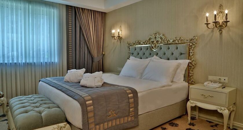 Cassiel Hotel