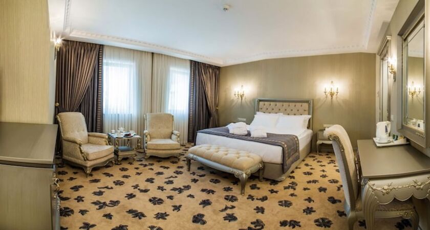 Cassiel Hotel