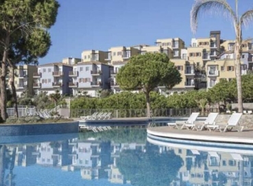 Aria Claros  Beach Resort