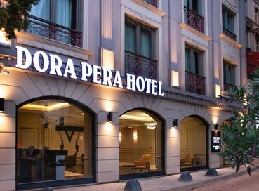 Dora Pera Hotel