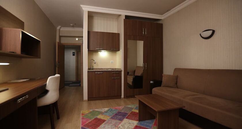 Gun Otel