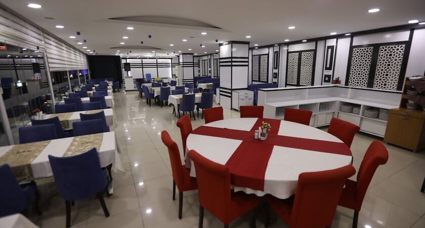 Gun Otel